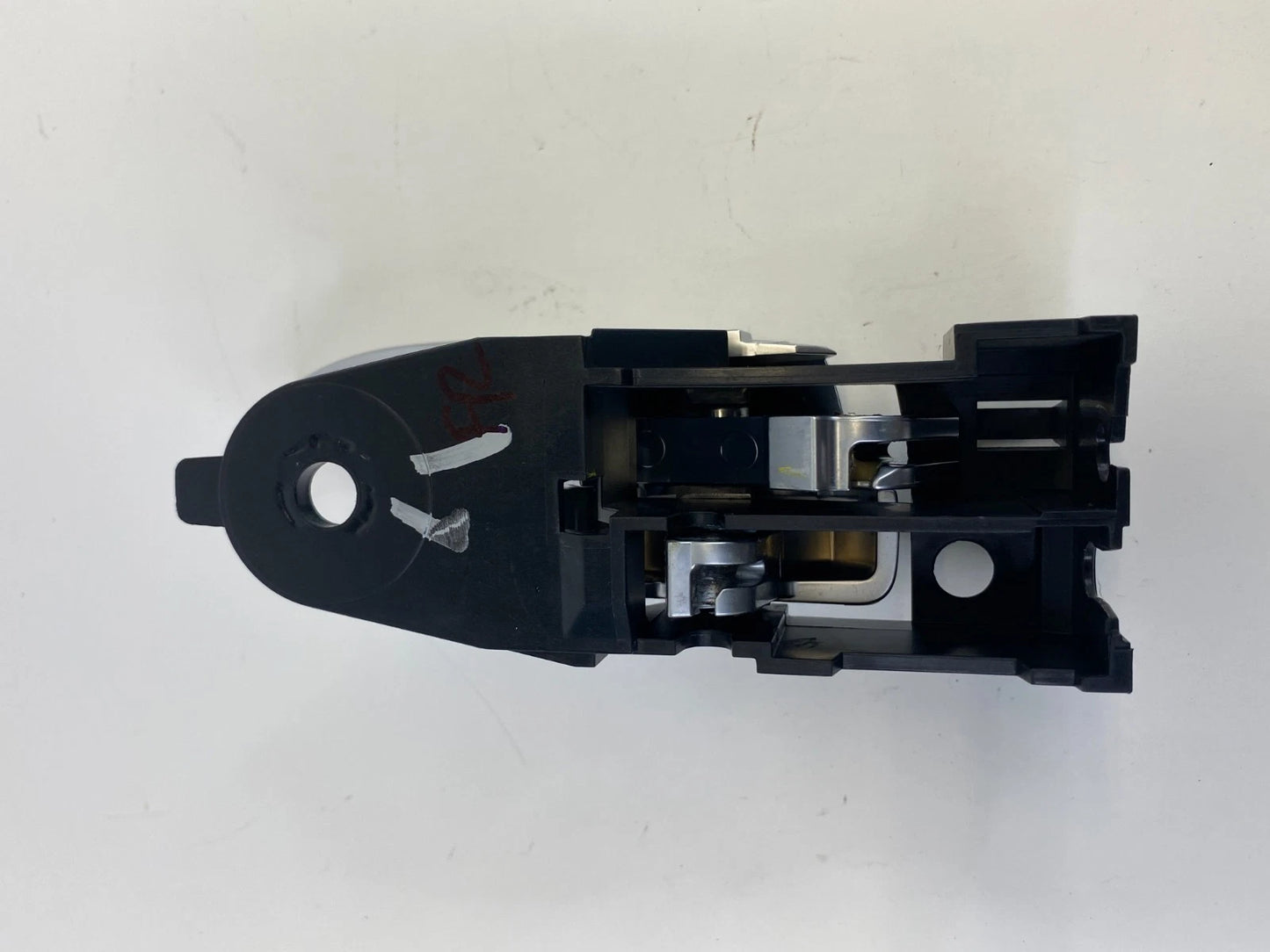 15-17 CHRYSLER 200 FRONT RIGHT PASSENGER SIDE INTERIOR DOOR HANDLE 3038087 OEM