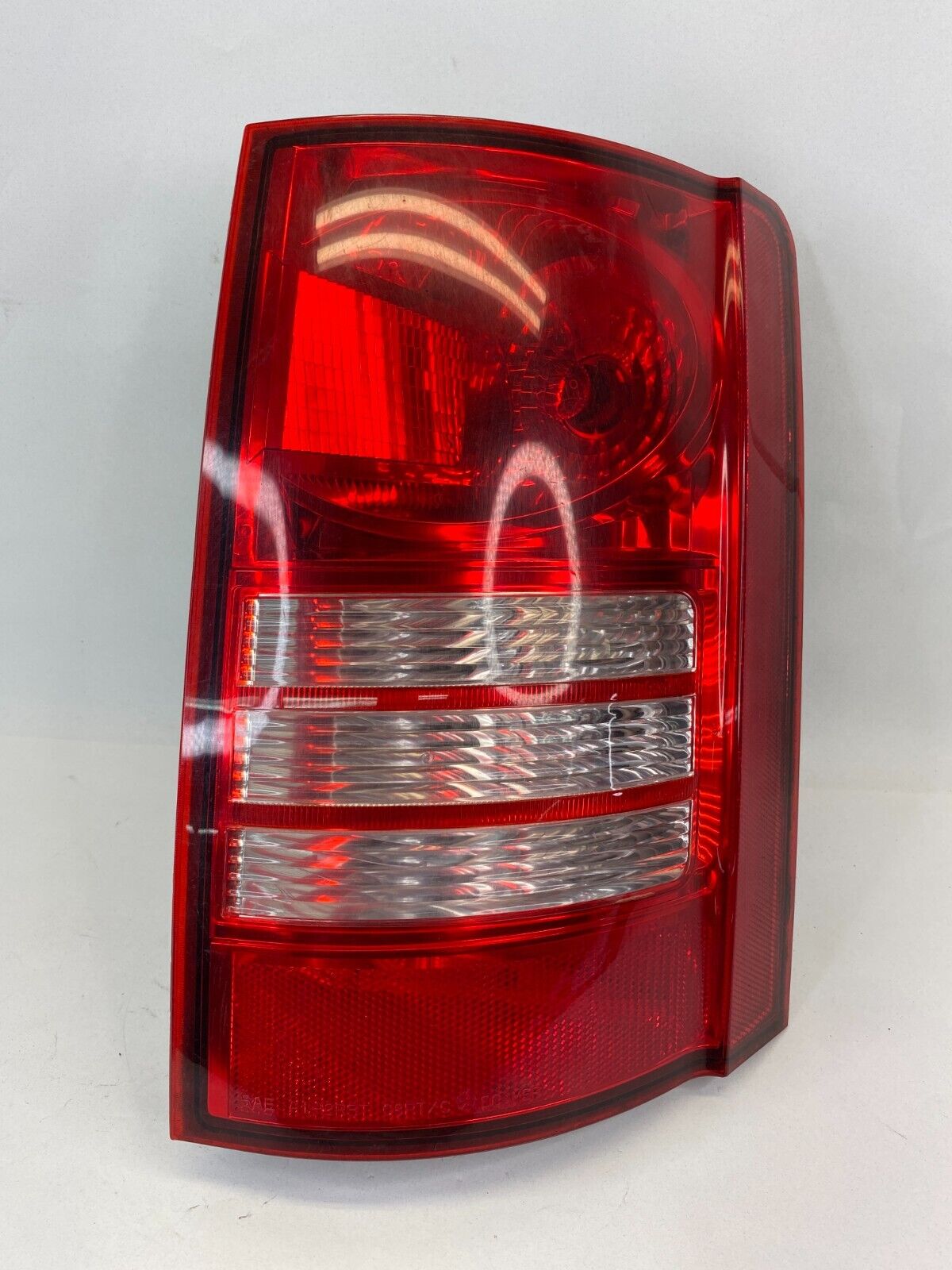 2008 2009 2010 Chrysler Town & Country Rear Right Passenger Tail Light Taillight