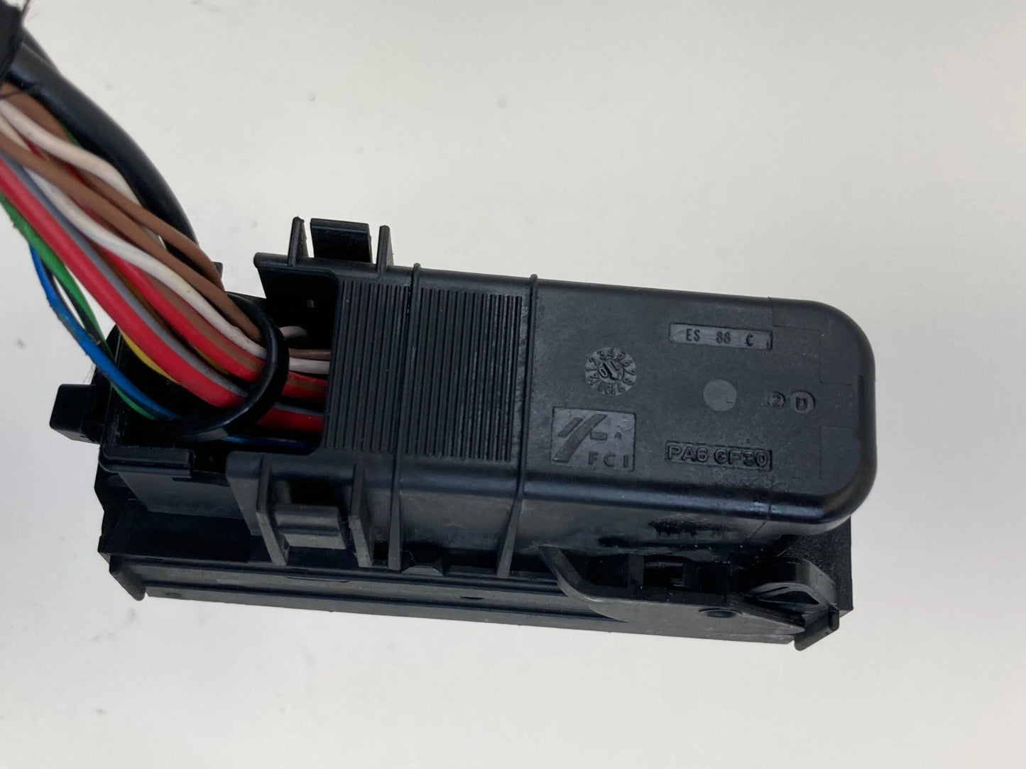 2011-2014 Volvo S60 2.5L L5 AT FWD ABS Anti Lock Brake Pump Plug Connector OEM