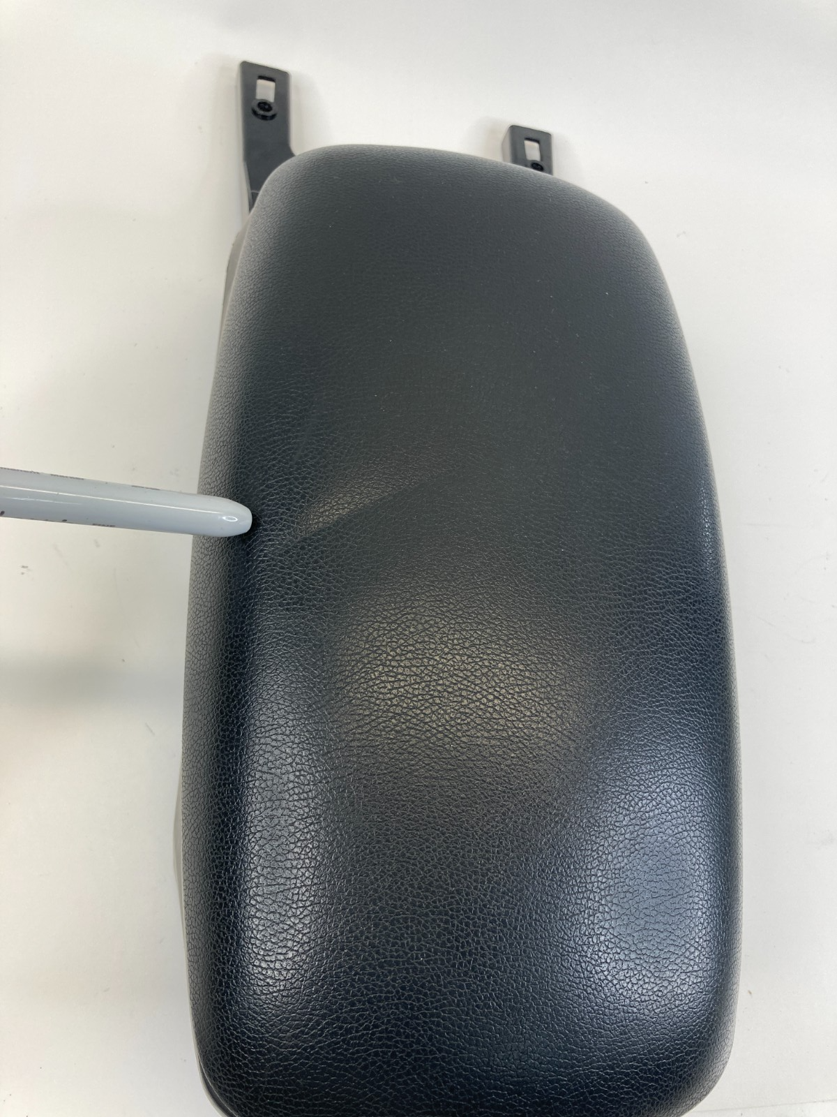 2011-2013 Hyundai Elantra Center Console Armrest Arm Rest Lid Cover 84622-3X000