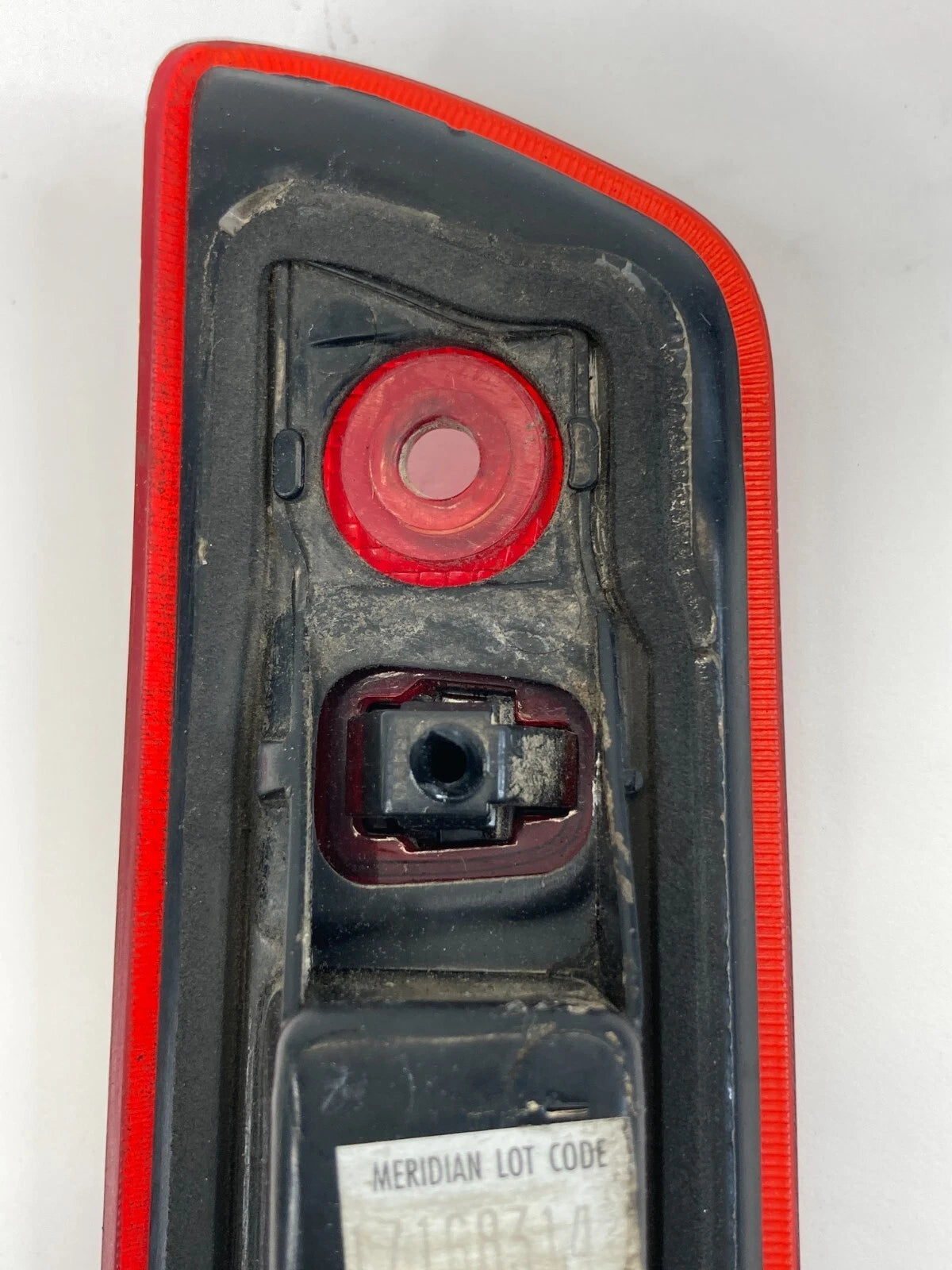 2005-2010 JEEP GRAND CHEROKEE THIRD CENTER HIGH MOUNTED STOP LAMP LEN 55156389AC