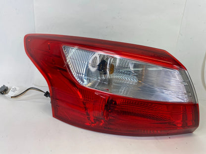 2012-2014 FORD FOCUS SEDAN LEFT DRIVER SIDE OUTER TAILLIGHT LAMP ASSEMBLY OEM