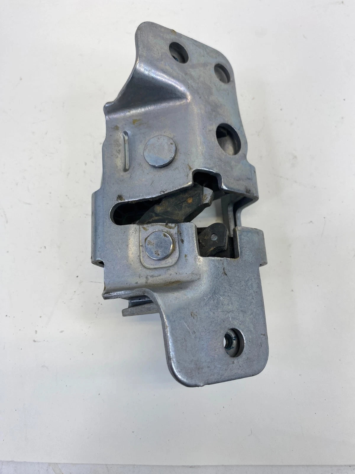 08-16 CHRYSLER TOWN & COUNTRY REAR RIGHT SIDE SLIDING DOOR LOCK LATCH CATCH OEM