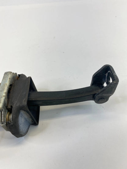 04-10 BMW X3 FRONT RIGHT SIDE DOOR CHECK STRAP STOP STOPPER DETENT 3330951 OEM