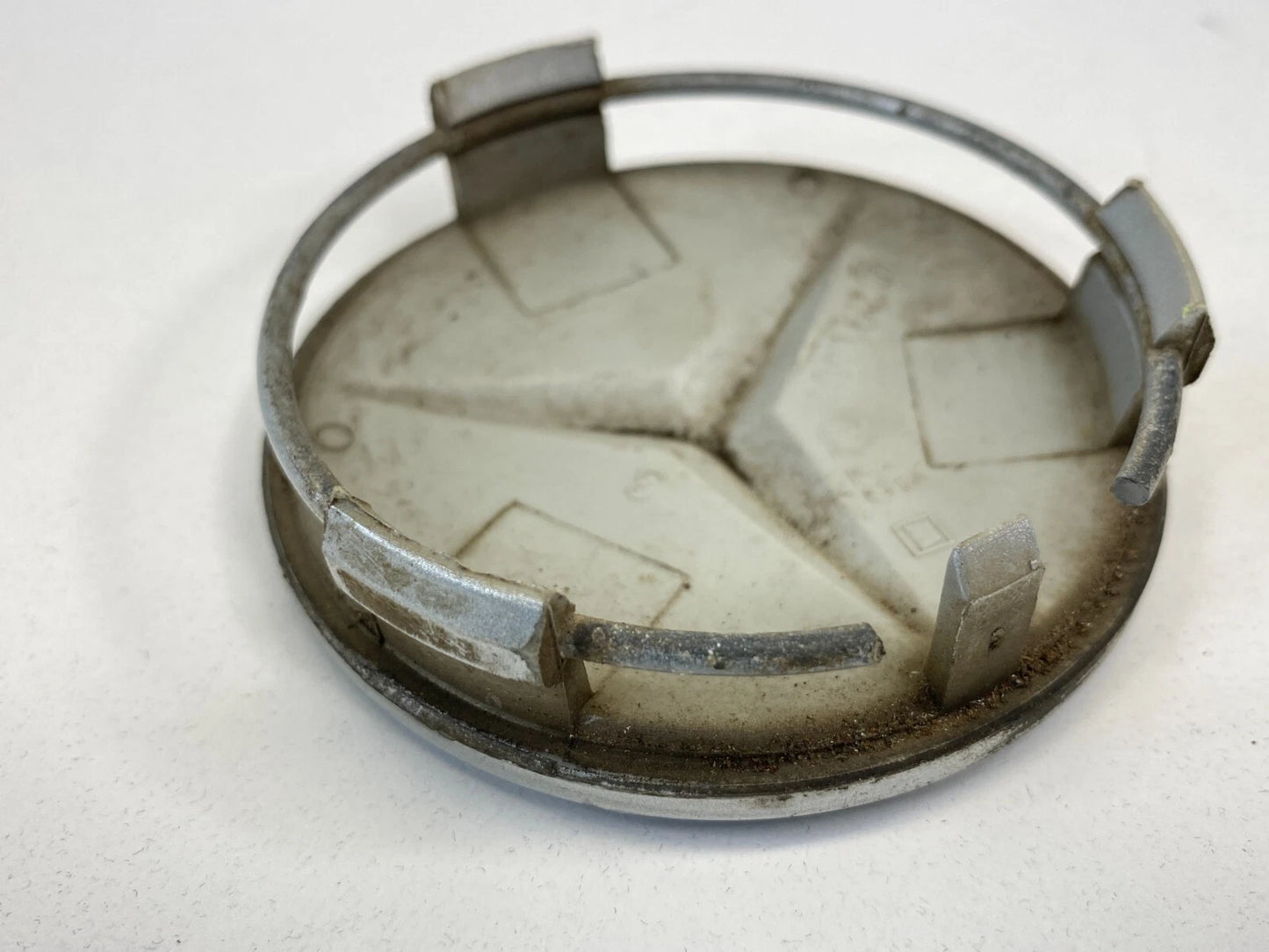 MERCEDES-BENZ RIM WHEEL CENTER CAP HUBCAP COVER SILVER 2014010225 OEM