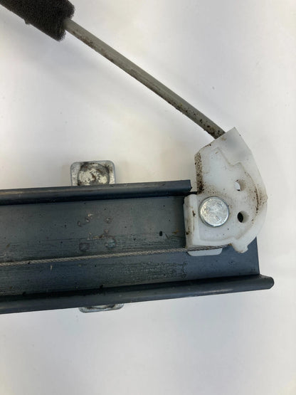 2008-2010 SATURN VUE FRONT RIGHT DOOR POWER WINDOW REGULATOR W/ MOTOR