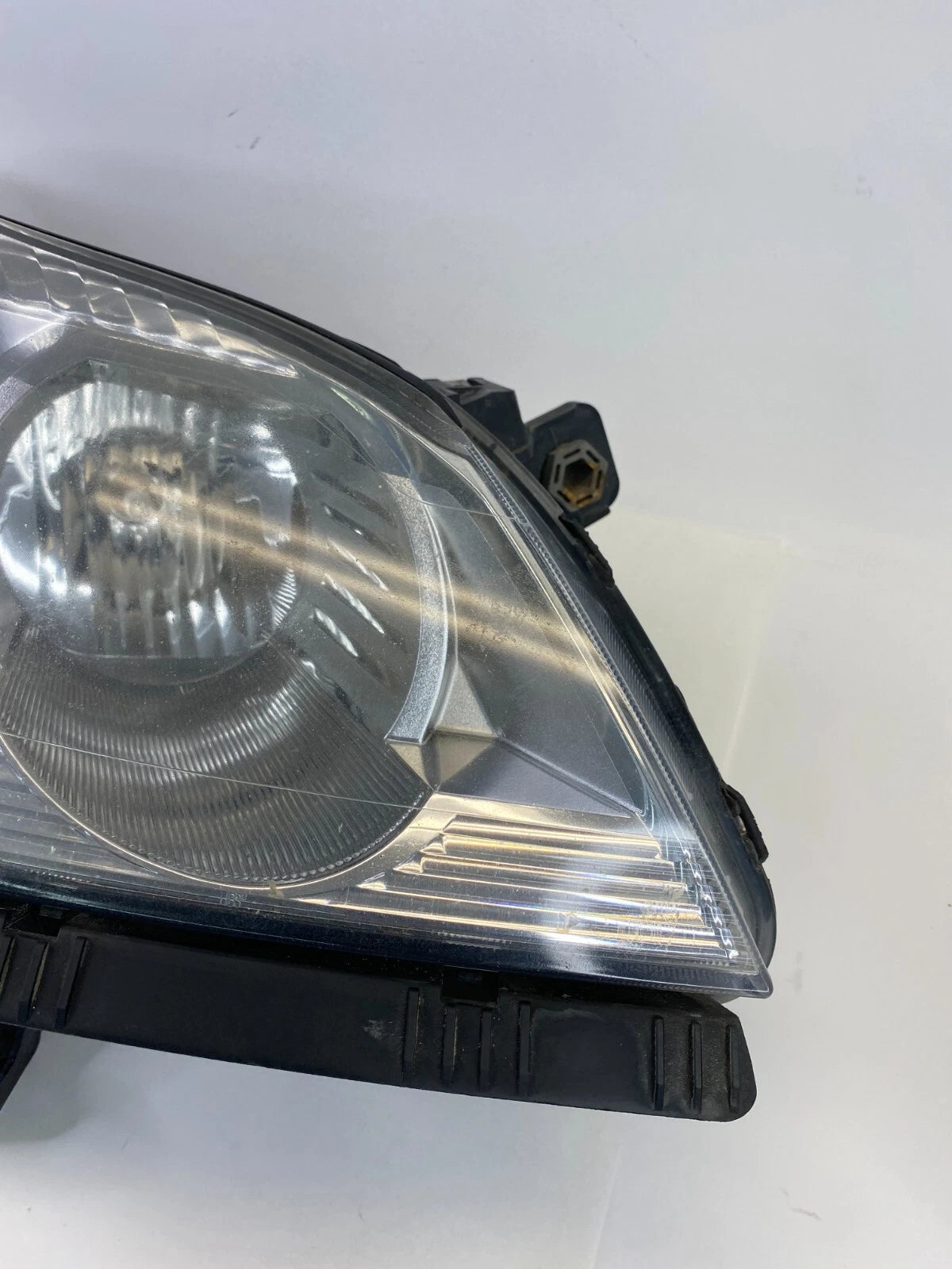 09 10 11 12 CHEVROLET TRAVERSE RIGHT PASSENGER SIDE HEADLIGHT HEADLAMP ASSEMBLY