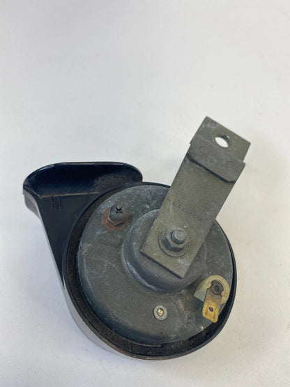 97 98 99 00 01 02 03 INFINITI QX4 HIGH HORN NOTE SIGNAL ALARM SIREN E9004035 OEM
