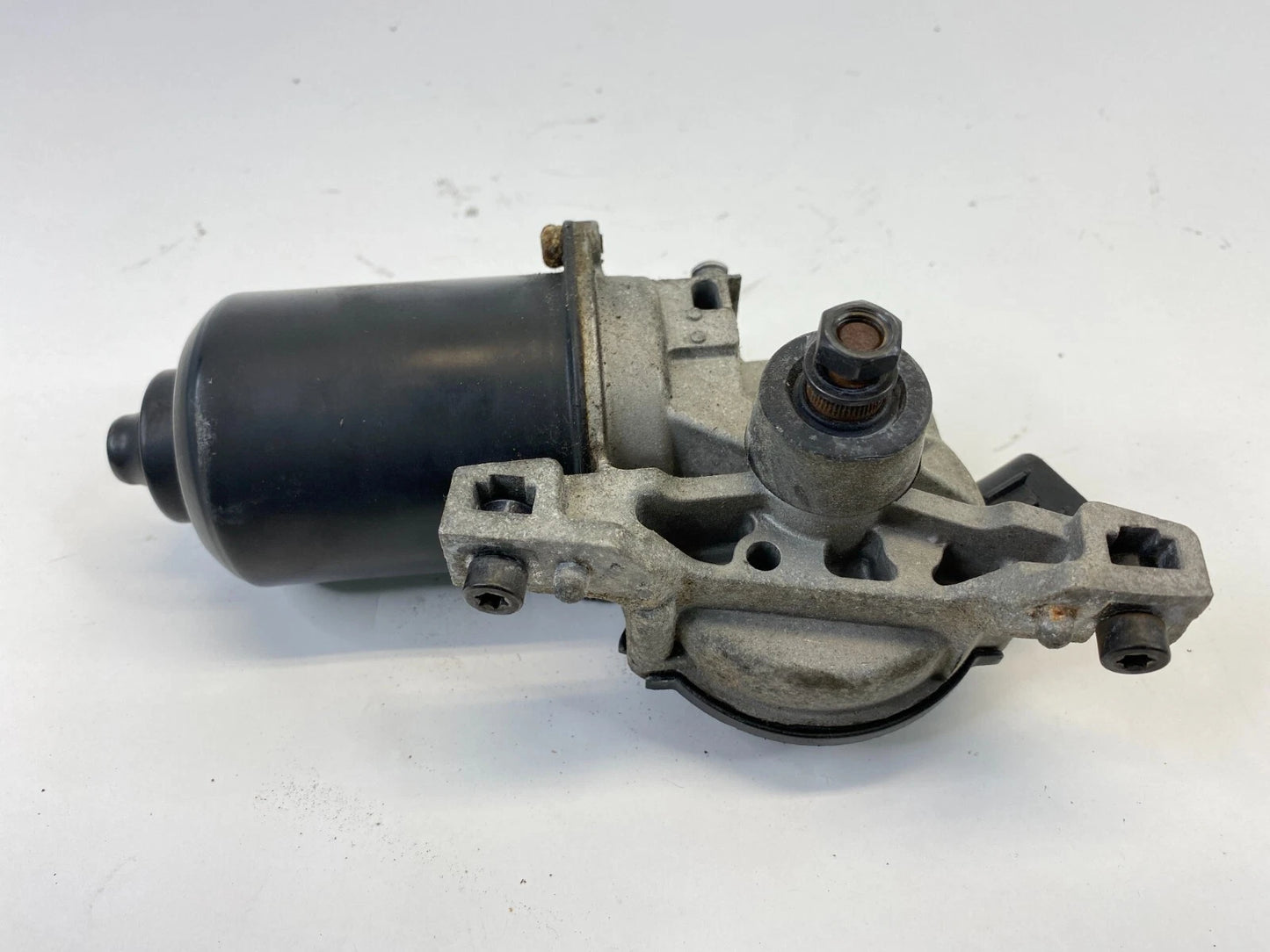 2004-2009 KIA SPECTRA FRONT WINDSHIELD POWER WIPER MOTOR ASSEMBLY 98110-2F000