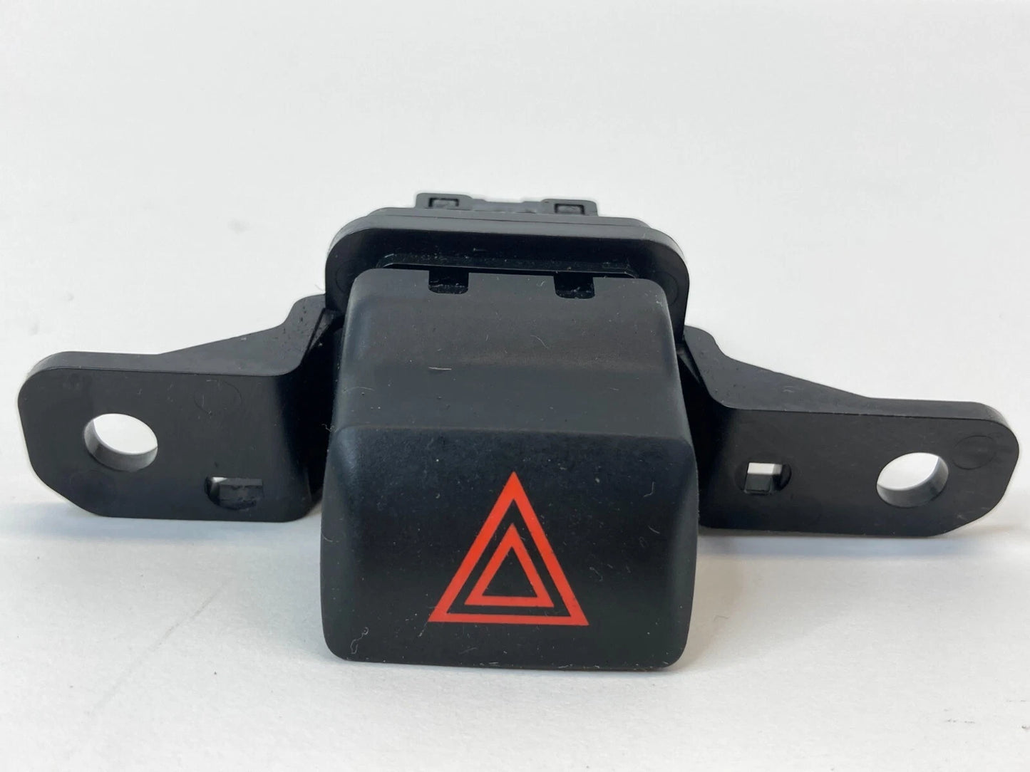 2007-2013 NISSAN ALTIMA HAZARD EMERGENCY WARNING LIGHT BUTTON SWITCH ASSEMBLY