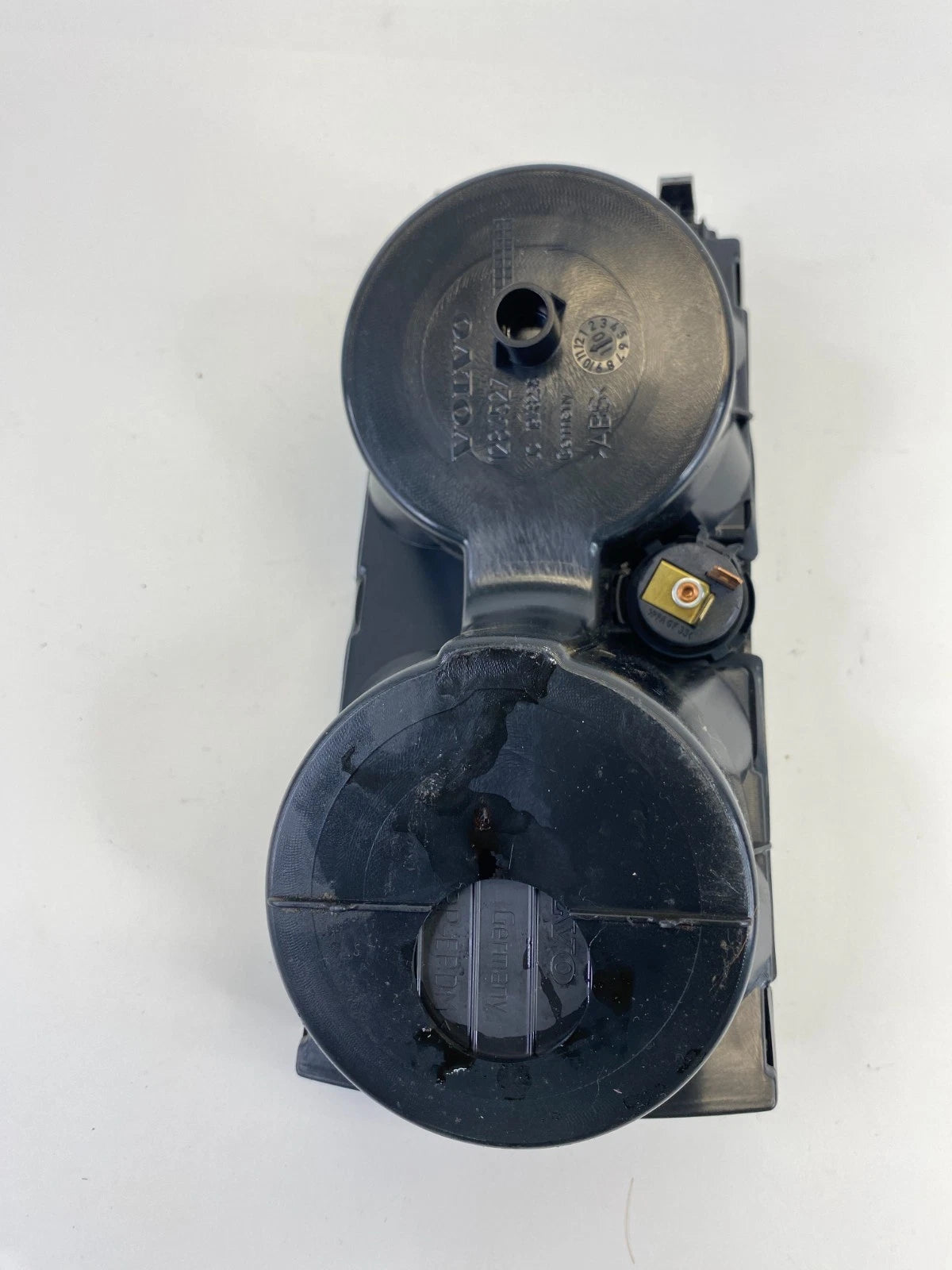 11-13 VOLVO S60 CENTER CONSOLE INSERT DUAL CUP HOLDER CUPHOLDER W/ POWER OUTLET