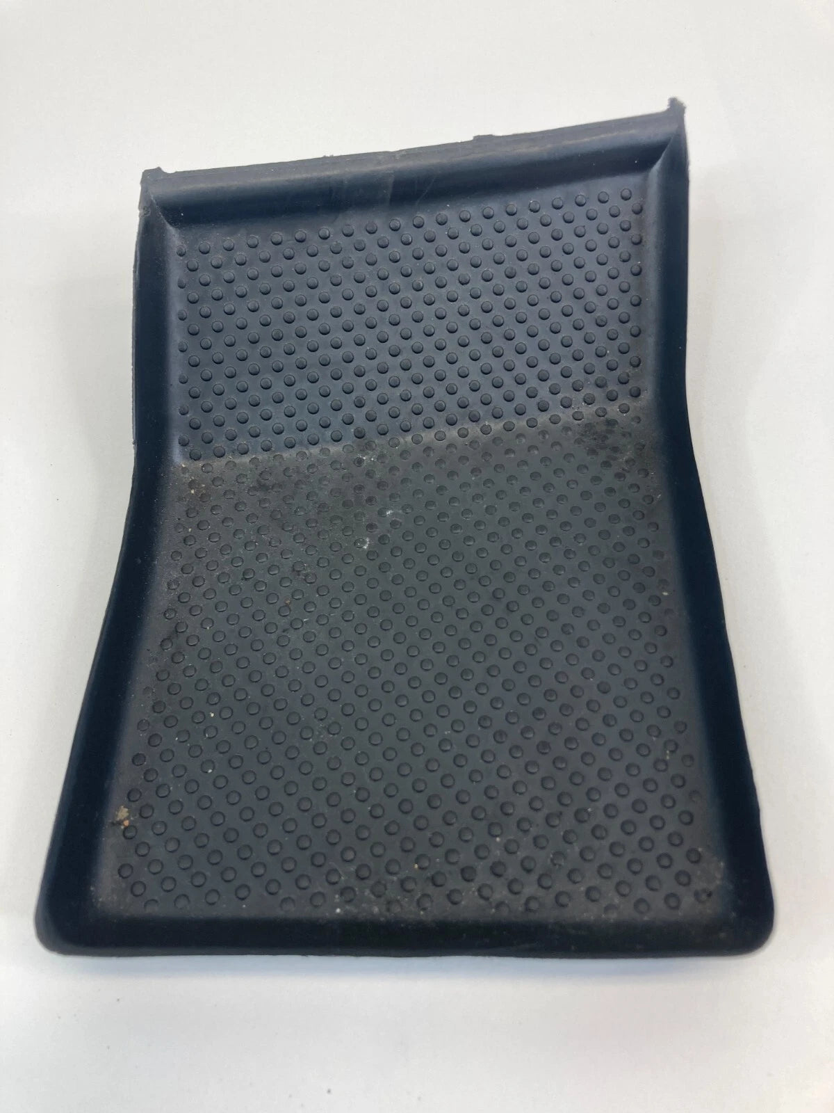 01 02 03 04 05 VOLKSWAGEN PASSAT GLOVE BOX RUBBER MAT LINER INSERT 3B1858166 OEM