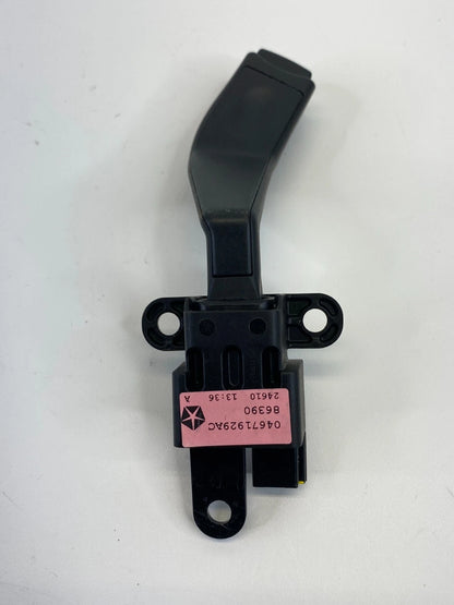 08-11 CHRYSLER TOWN & COUNTRY STEERING COLUMN CRUISE CONTROL SWITCH 04671929AC