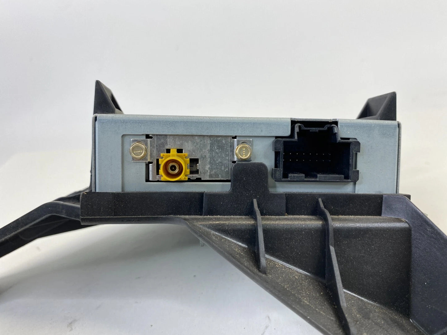 03-11 SAAB 9-3 93 SATELLITE RADIO COMPUTER CONTROL MODULE W/ BRACKET 28039776