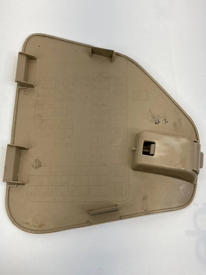 2009 09 SATURN VUE FUSE BOX COVER TRIM ACCESS DOOR BEZEL BATTERY CAP PANEL OEM