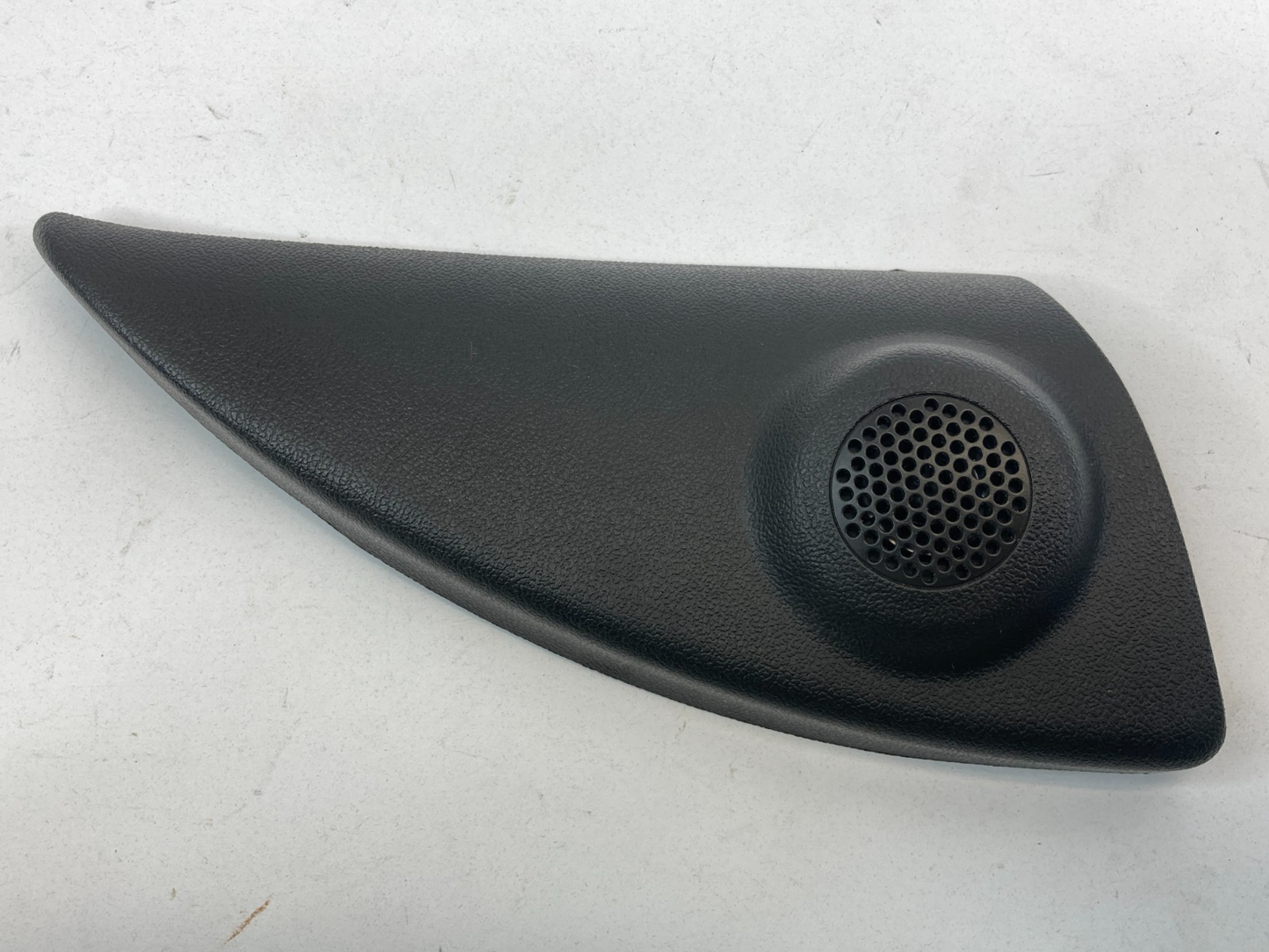 06-09 Pontiac Torrent Front Right Side Door Speaker W/ Mirror Cover 15863761 OEM