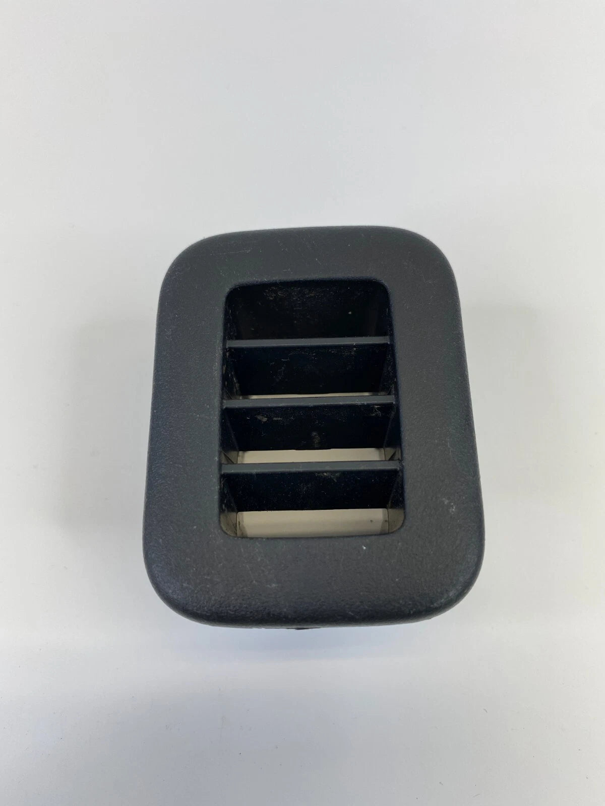 09-12 CHEVY TRAVERSE LOWER CENTER CONSOLE A/C AIR VENT DUCT GRILL OUTLET OEM