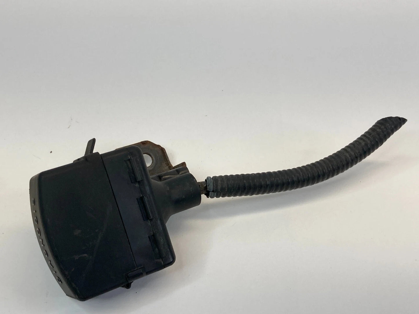 2001 01 TOYOTA COROLLA 1.8L DIAGNOSIS DIAGNOSTIC PORT CONNECTOR PLUG OEM