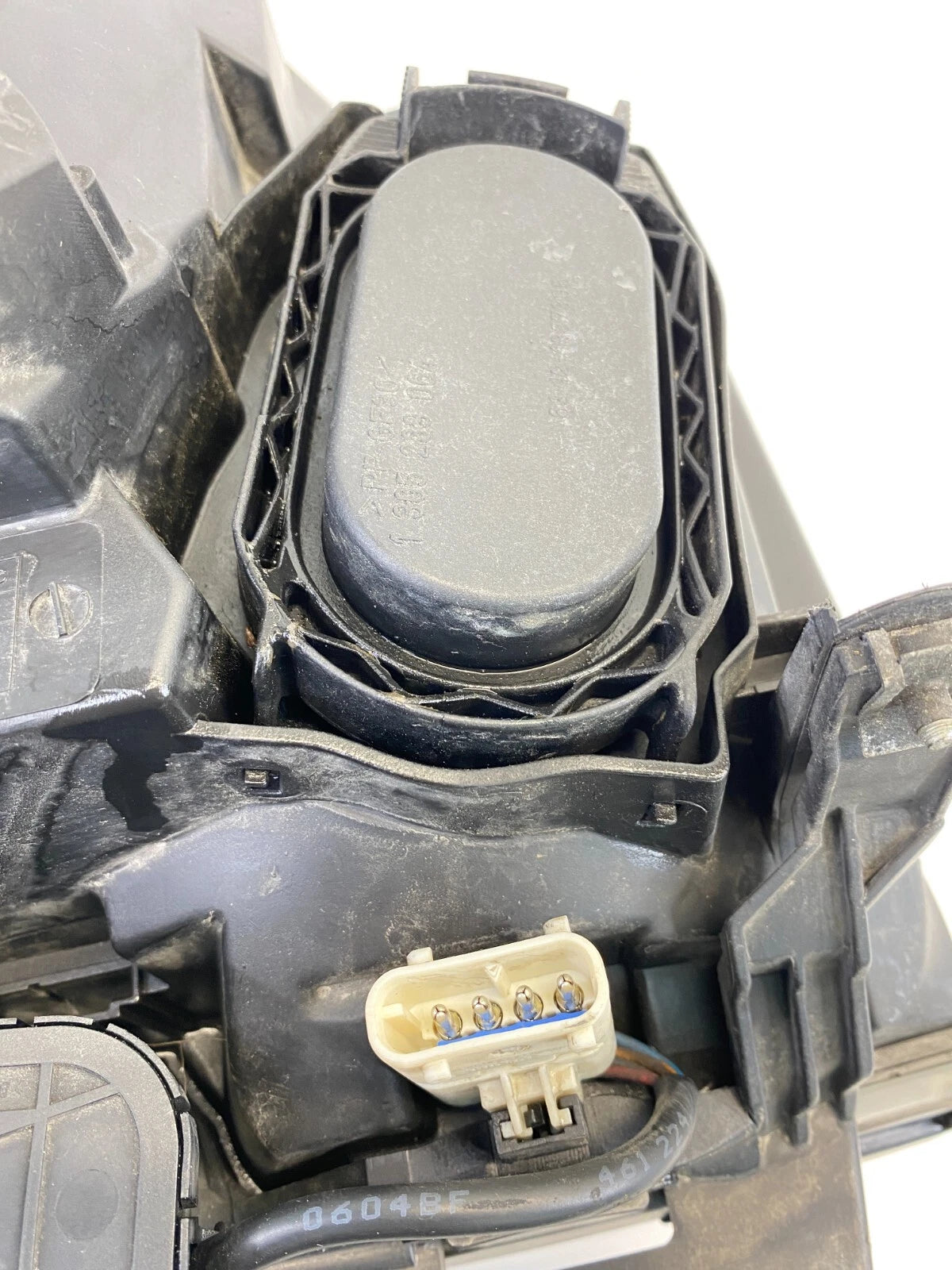 2003-2005 LAND ROVER RANGE ROVER FRONT LEFT SIDE XENON HEADLIGHT HEADLAMP OEM