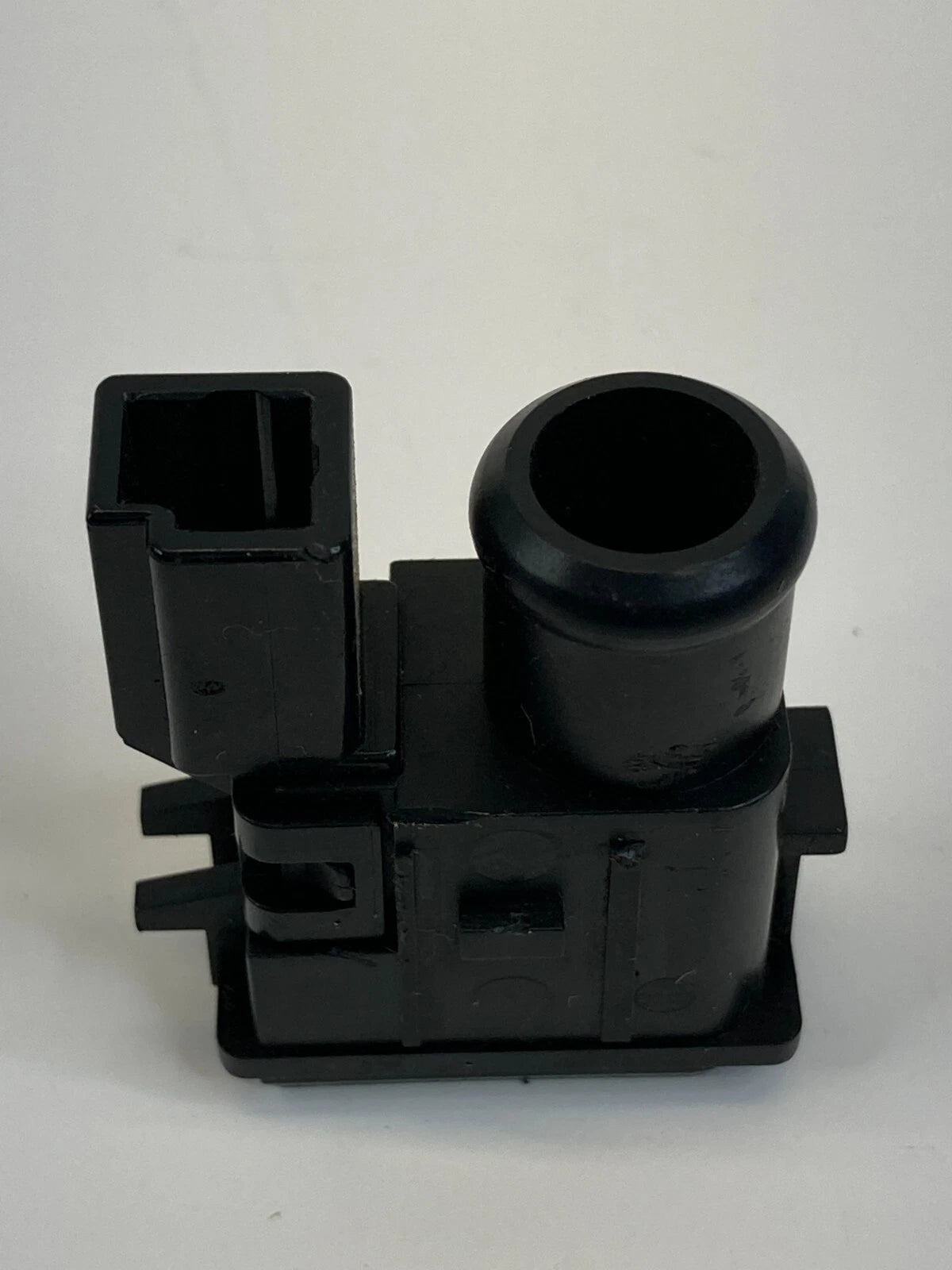04 05 PONTIAC GRAND PRIX AC AIR CLIMATE CONTROL TEMPERATURE SENSOR 077500-4682