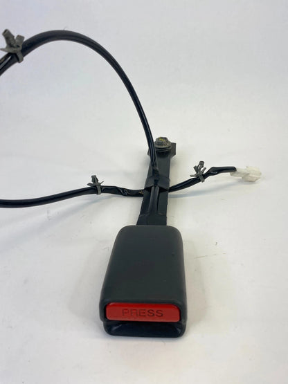 2013-2019 NISSAN SENTRA FRONT RIGHT PASSENGER SEAT BELT BUCKLE RECEIVER WIRE OEM