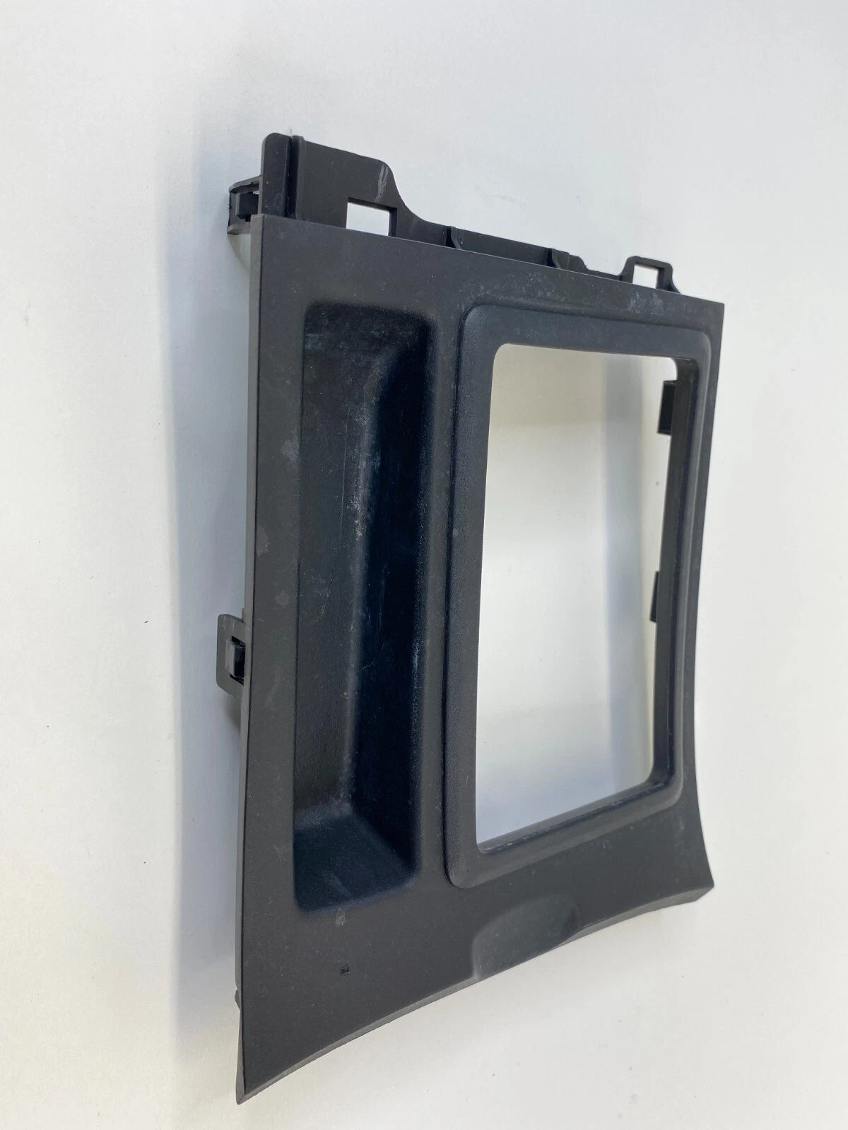 2004-2006 MAZDA 3 SEDAN A/T CENTER CONSOLE SHIFT SHIFTER BEZEL TRIM BP4N64341