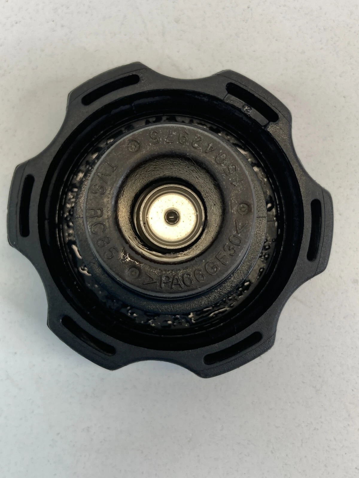 2005-2009 SAAB 9-7X 97X RADIATOR COOLANT RESERVOIR BOTTLE TANK COVER FILLER CAP