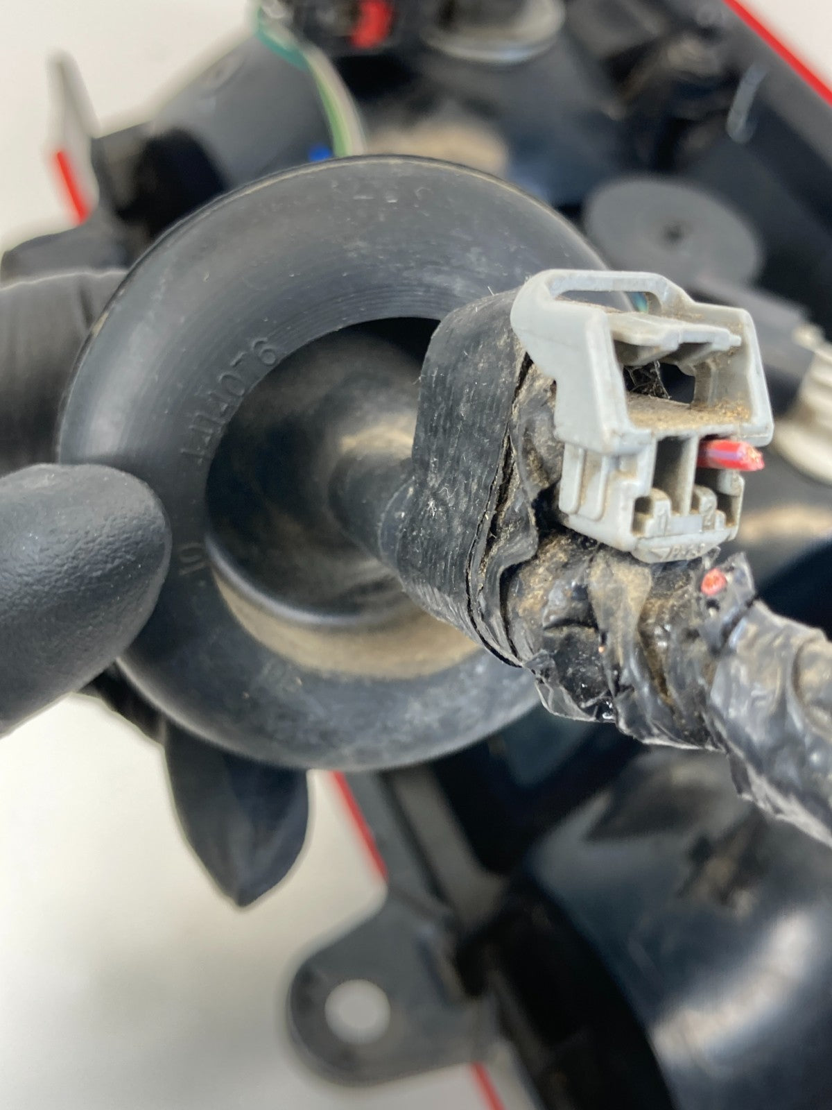 2008-2017 Jeep Patriot Left Driver Tail Light Taillight Taillamp Lamp OEM