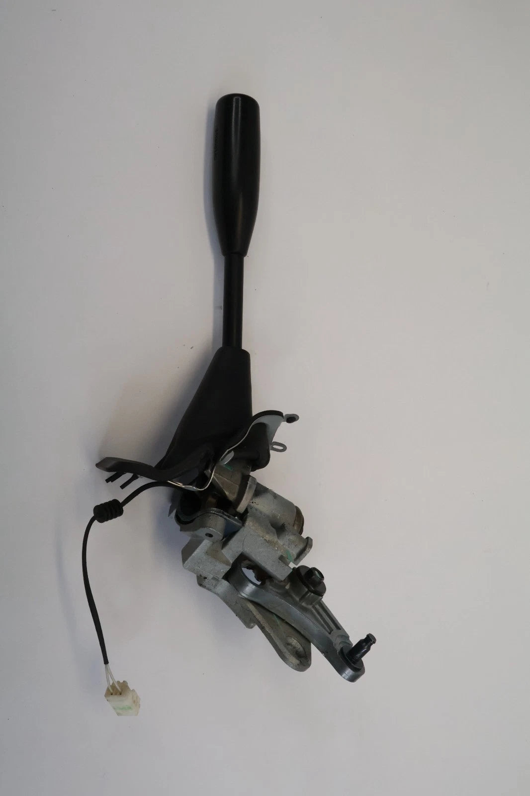 2005 2006 TOYOTA TUNDRA GEAR SHIFTER COLUMN LEVER WITH OVERDRIVE OEM