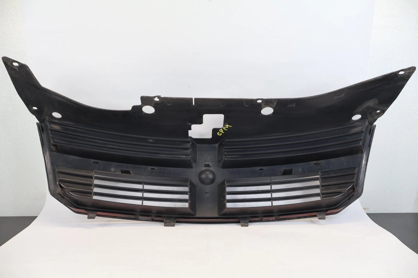 2009-2012 DODGE AVENGER FRONT UPPER BUMPER RADIATOR GRILLE W/ EMBLEM OEM