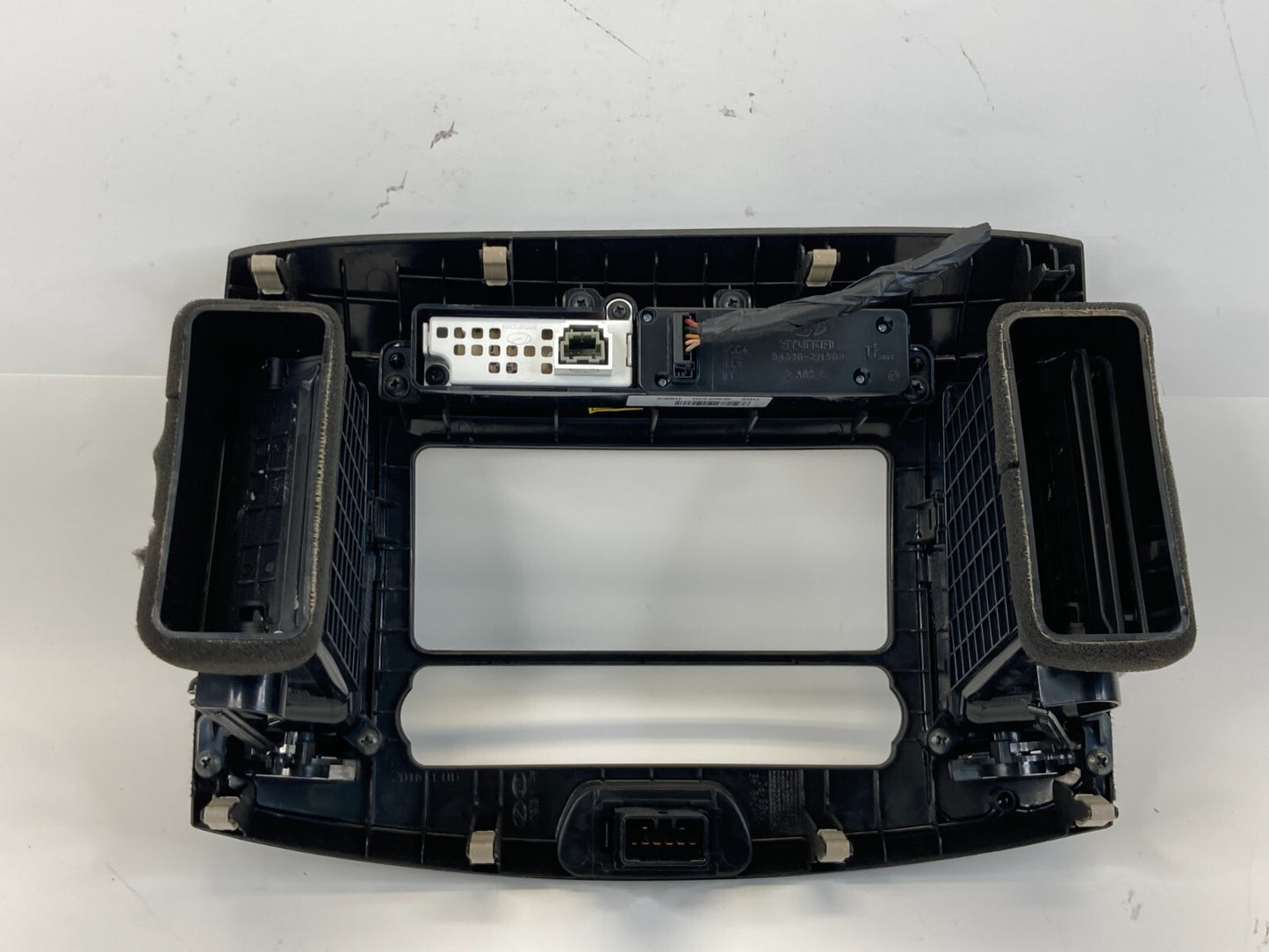 2007-2010 Hyundai Elantra Center Dash Radio Clock Climate Control Trim Bezel OEM