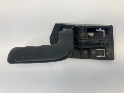 2000-2006 GMC YUKON REAR LH SIDE INTERIOR DOOR HANDLE BLACK OEM 15760297
