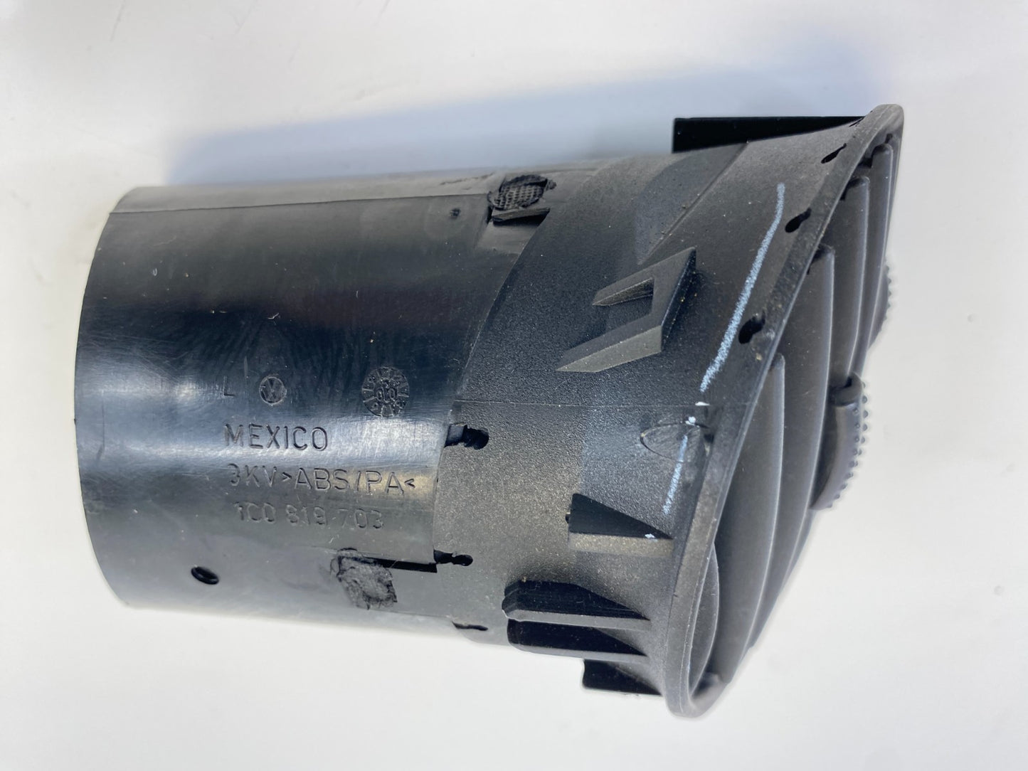 98-10 Volkswagen Beetle Dash Left A/C Air Vent Grille Duct Outlet 1C0819703 OEM