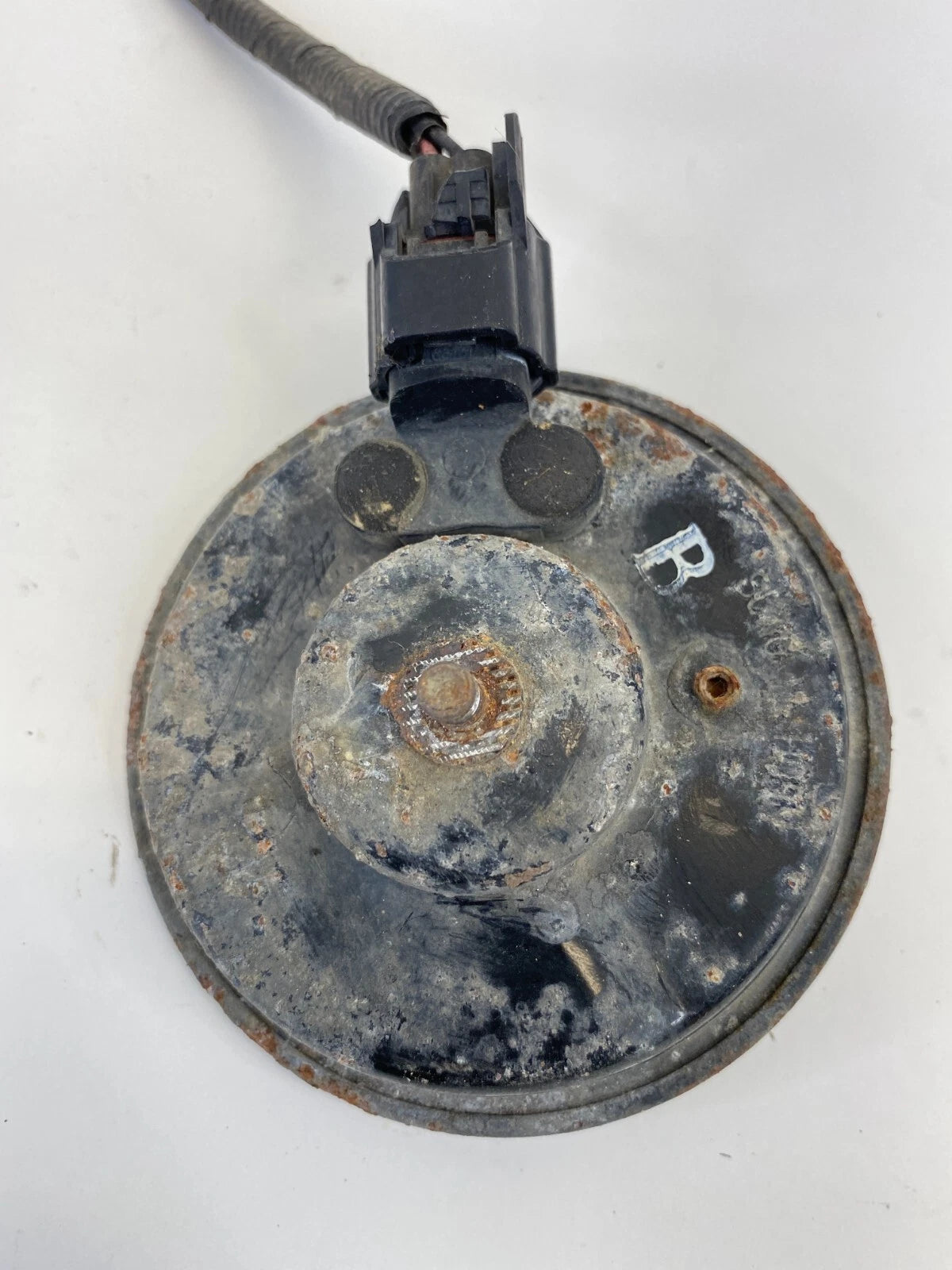 2005-2009 HYUNDAI TUCSON LOW TONE ELECTRIC WARNING HORN SIGNAL FRONT OEM FACTORY