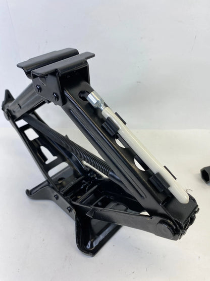 2004-2012 CHEVROLET MALIBU EMERGENCY SPARE TIRE JACK HANDLE LUG WRENCH 22722566