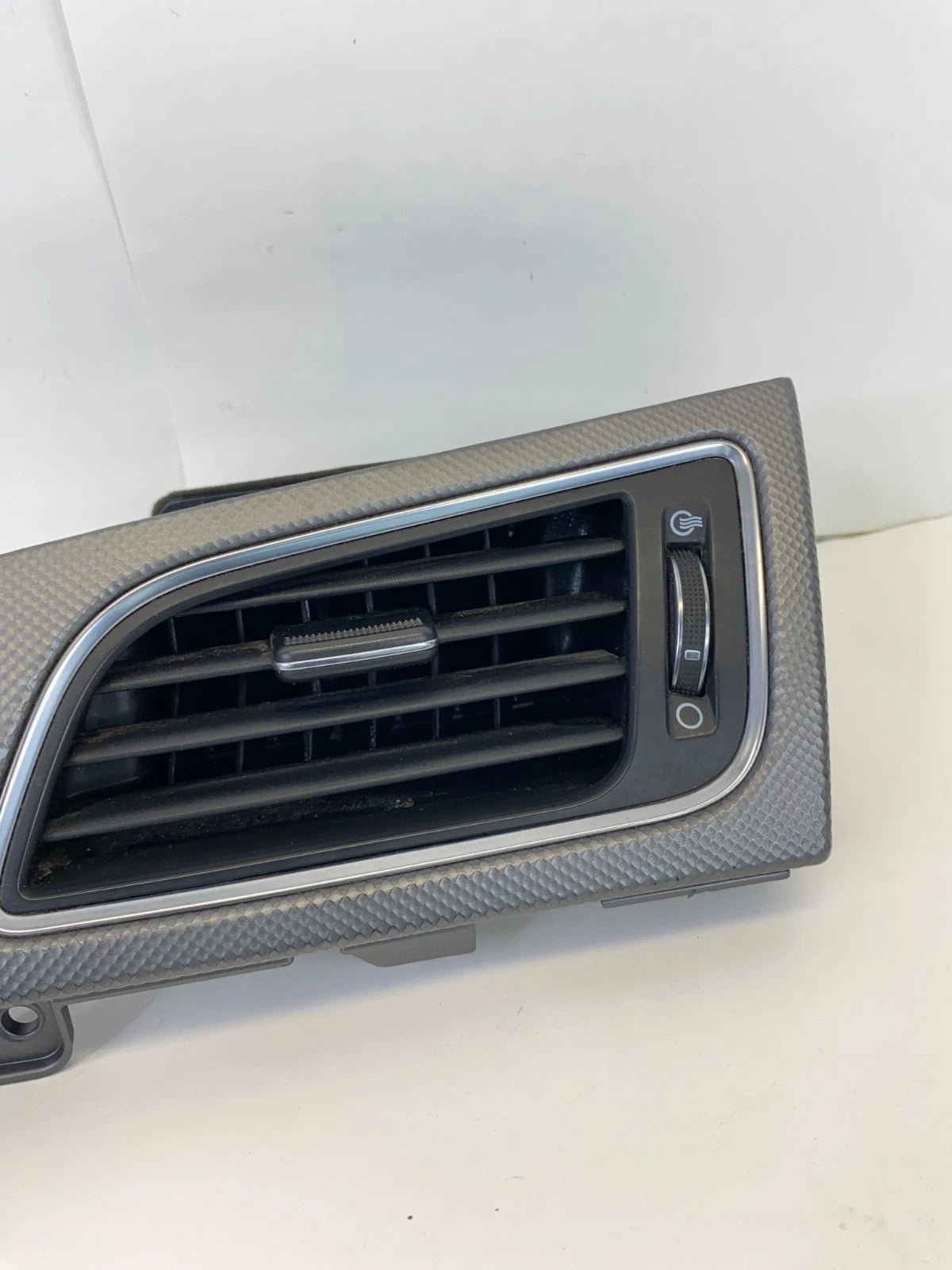 2015-2017 HYUNDAI SONATA DASH RIGHT SIDE PANEL AC VENT GRILLE OEM 84795-C2000