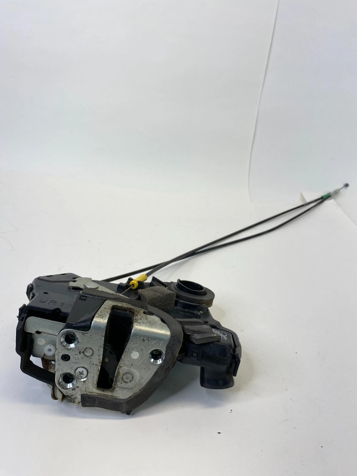 04-10 TOYOTA SIENNA FRONT RIGHT PASSENGER SIDE DOOR LOCK LATCH ACTUATOR OEM