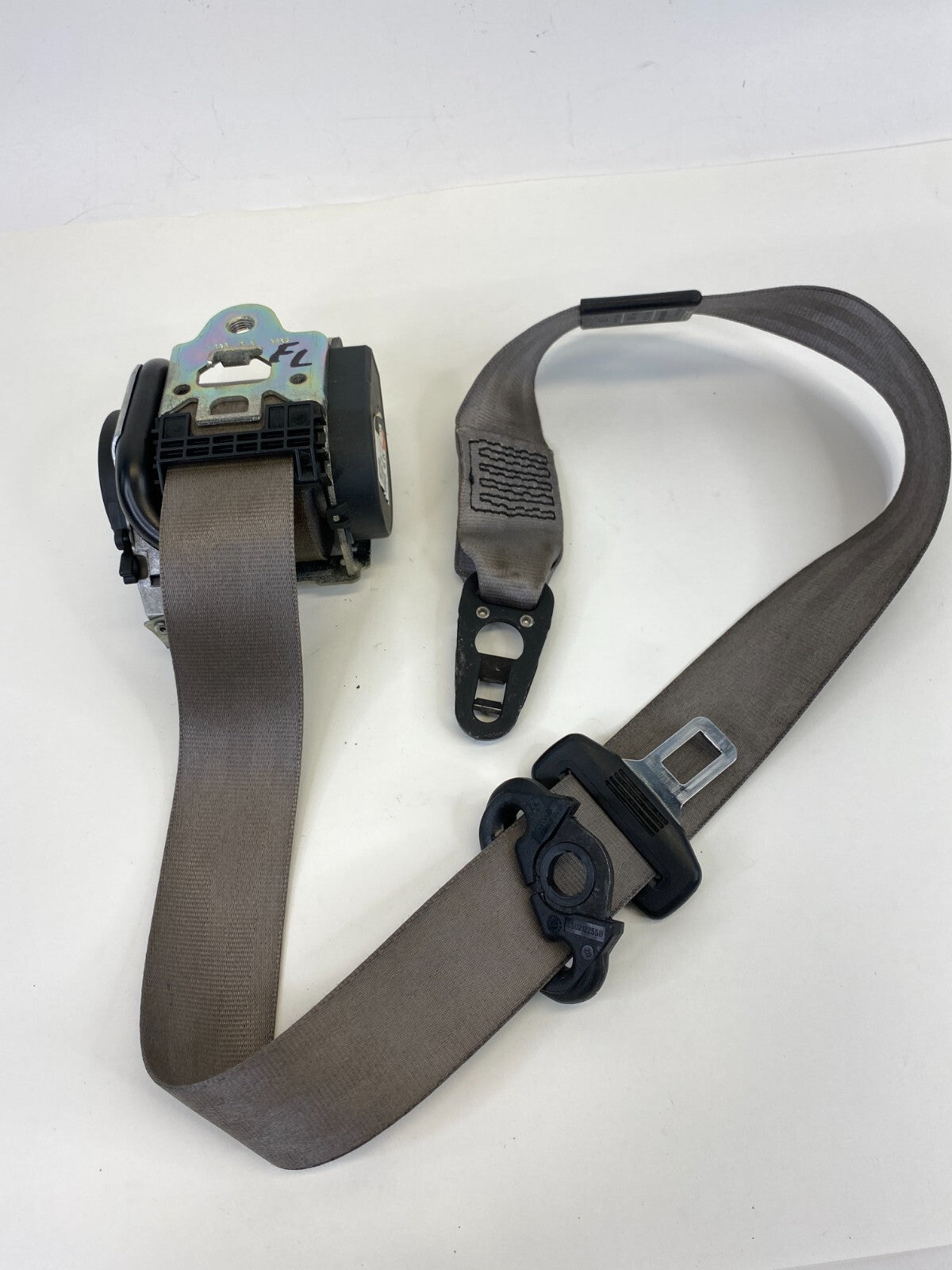 2002-2008 Audi A4 Quattro Front Left Driver Side Seat Belt Retractor E1040335