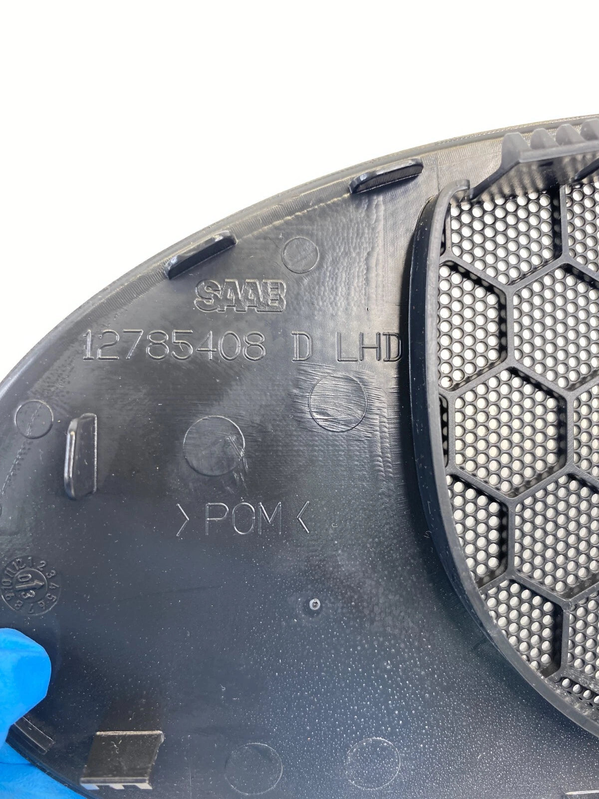 03-06 SAAB 9-3 CONVERTIBLE FRONT CENTER DASH SPEAKER GRILLE COVER TRIM 12785408