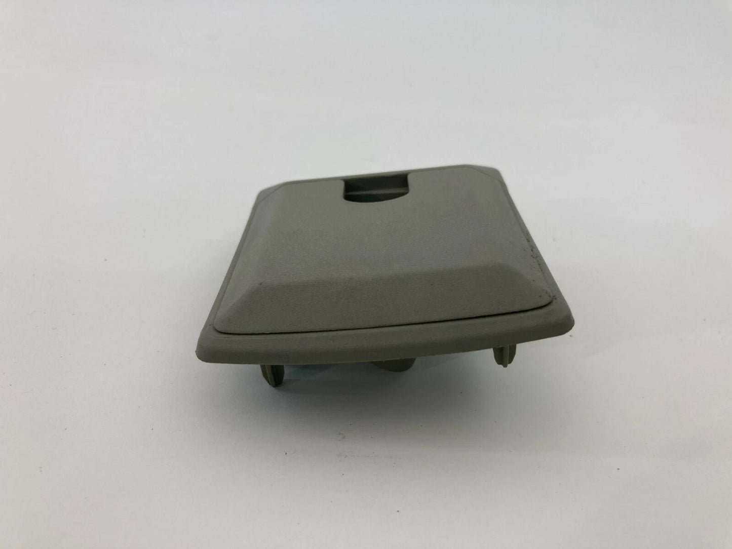 00-06 BMW X5 FRONT RIGHT PASSENGER TRUNK CARGO GRAY HOOK COVER 5147-8402132 OEM