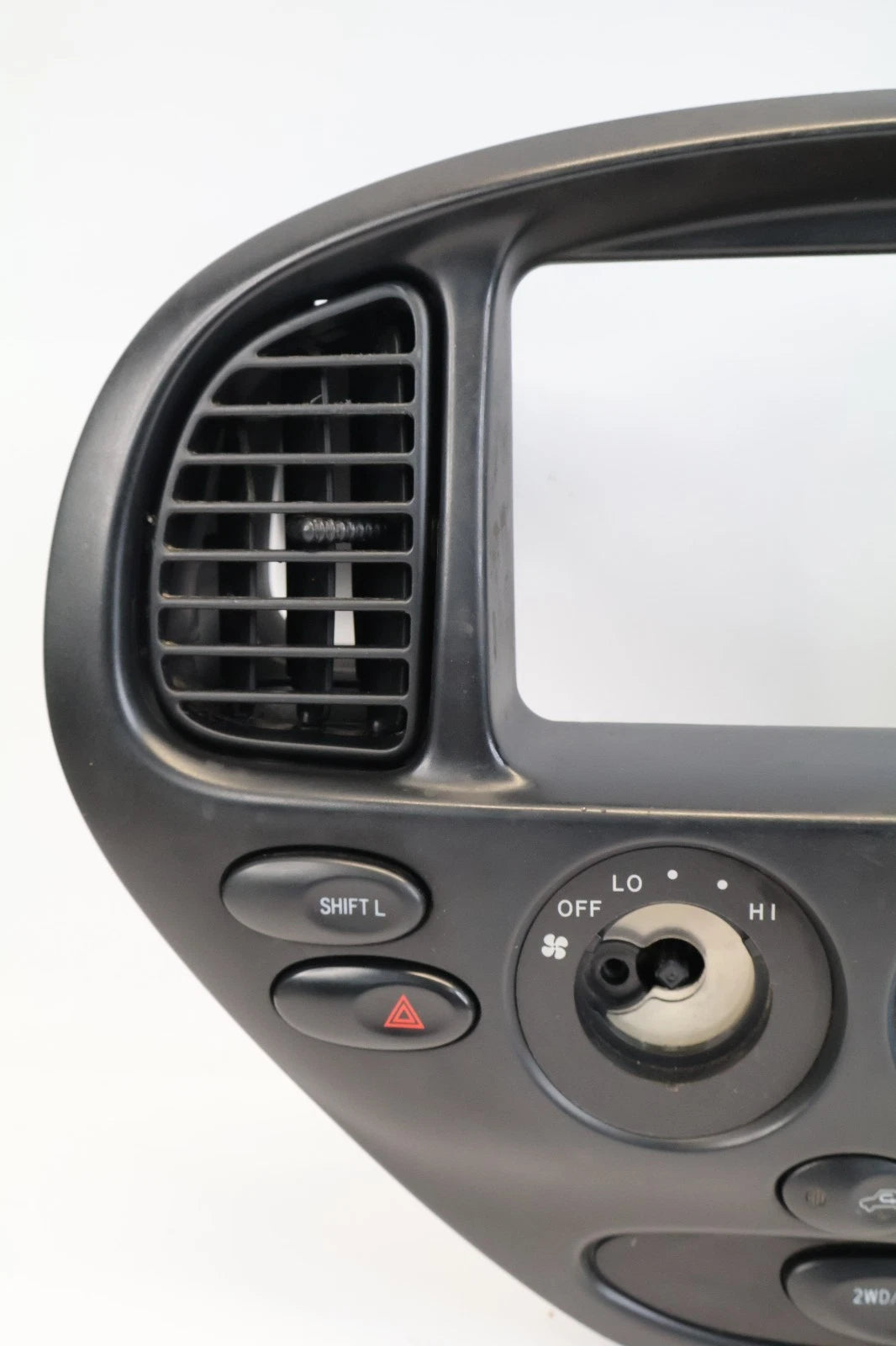 04-06 TOYOTA TUNDRA DOUBLE CAB DASH RADIO CLIMATE CONTROL BEZEL OEM 840100C76100
