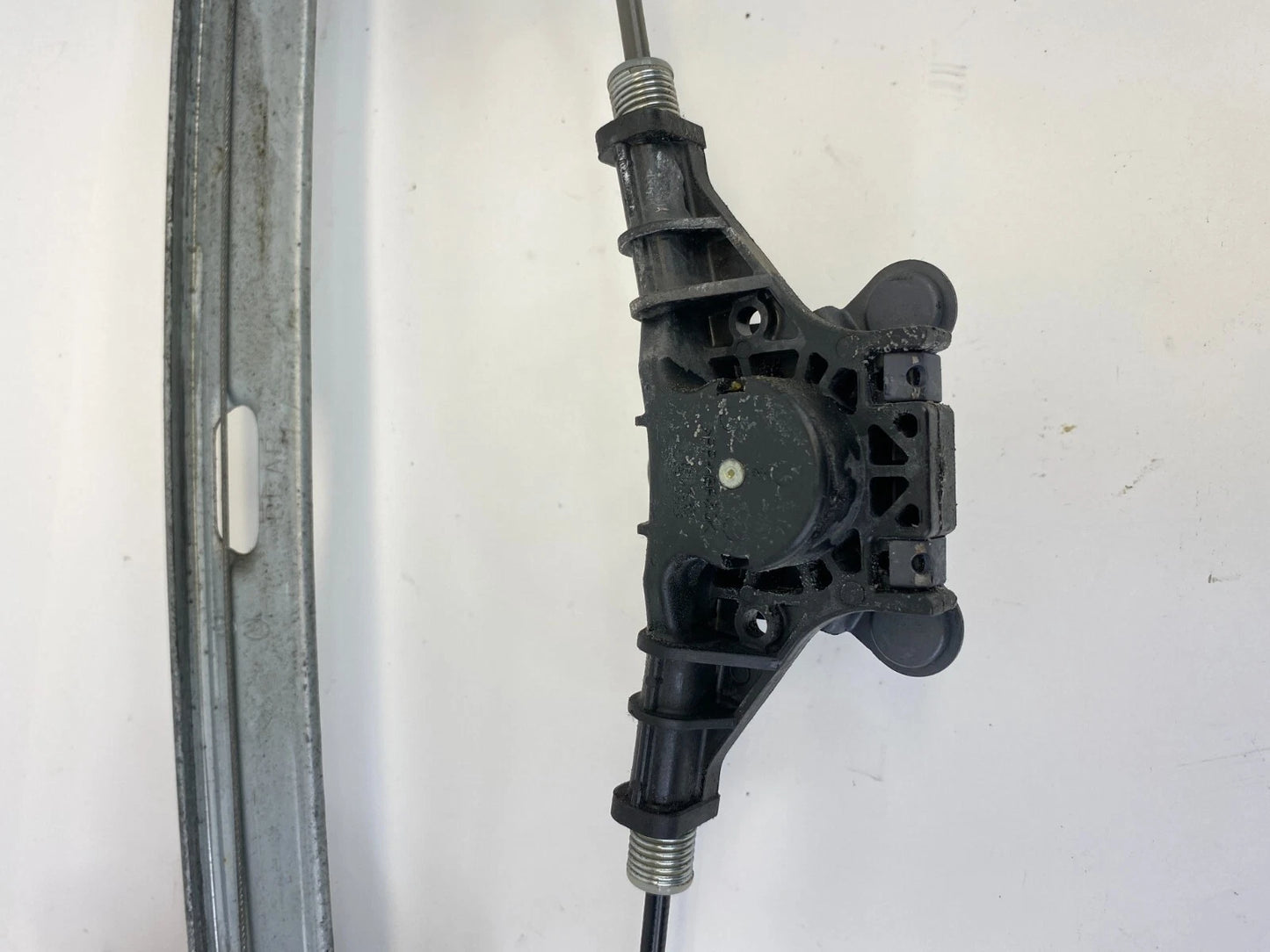 2006-2011 HYUNDAI ACCENT SEDAN REAR RIGHT PASSENGER WINDOW REGULATOR ASSEMBLY