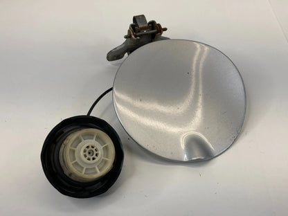 04-08 CHRYSLER PT CRUISER WAGON FUEL FILLER DOOR GAS LID COVER W/ CAP 05067387AA