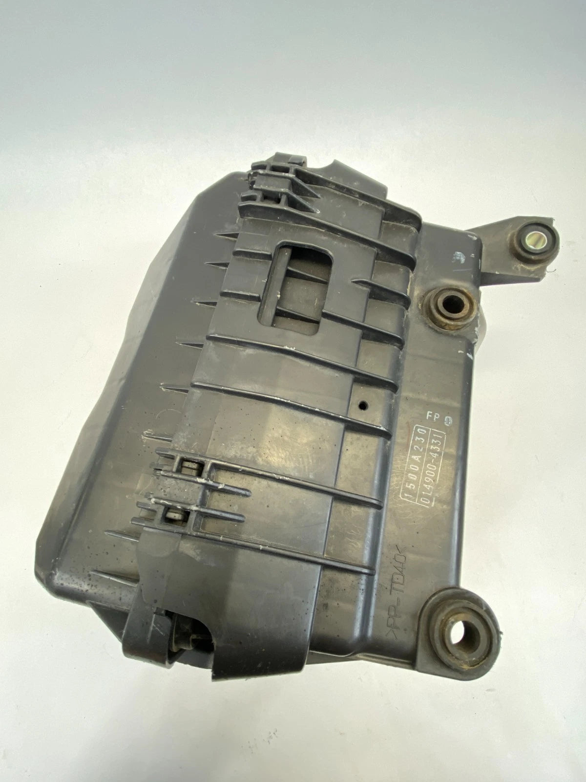 2008-2013 MITSUBISHI OUTLANDER AIR CLEANER INTAKE BOX FILTER ASSEMBLY 1500A230