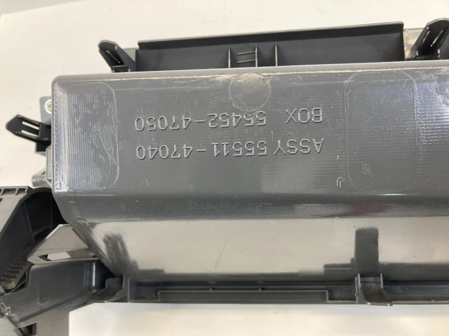 2010-2015 TOYOTA PRIUS UPPER GLOVE BOX STORAGE COMPARTMENT 55511-47040