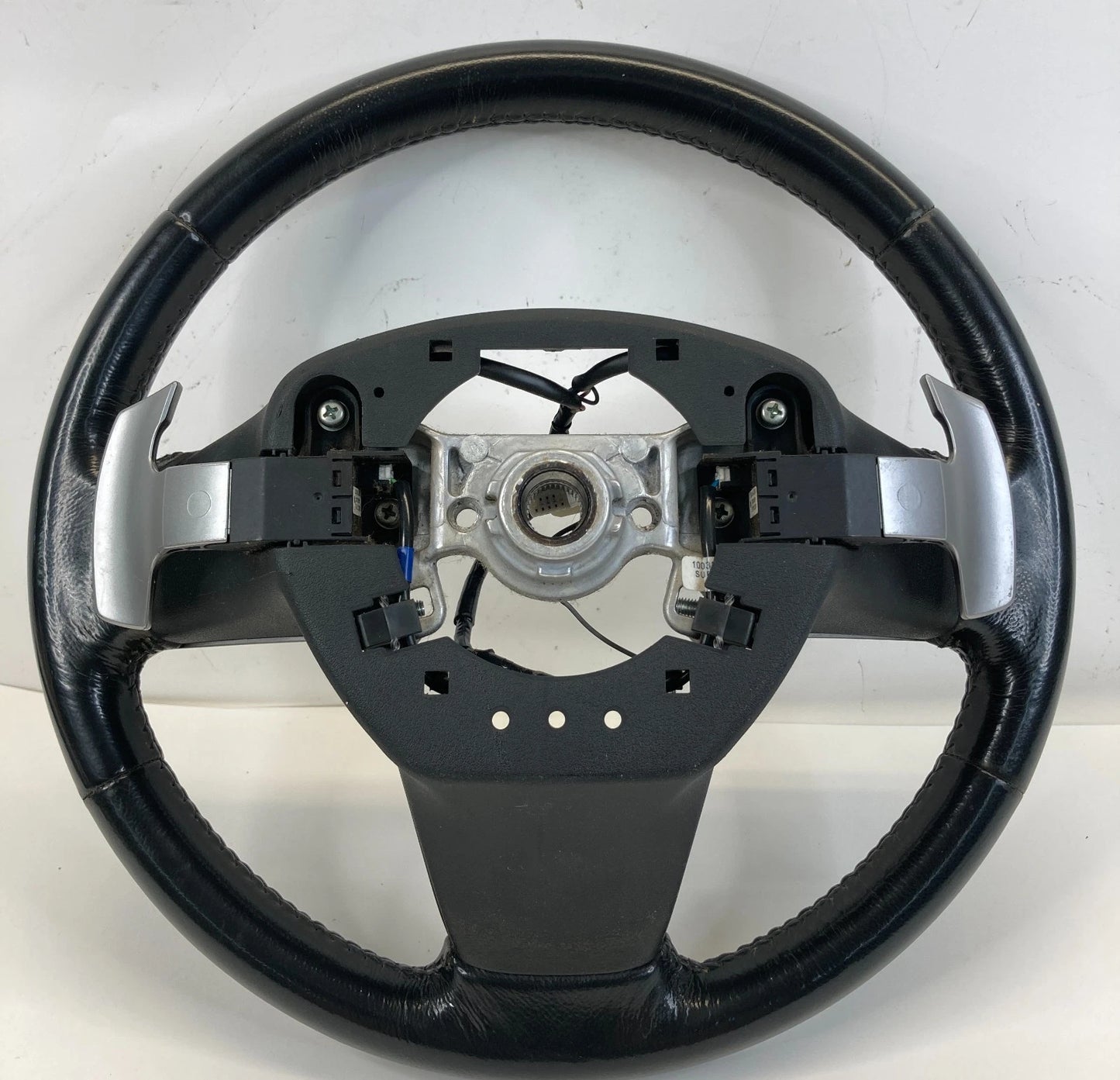 2010 2011 SUBARU OUTBACK STEERING WHEEL W/ CRUISE CONTROL SWITCH BUTTON OEM