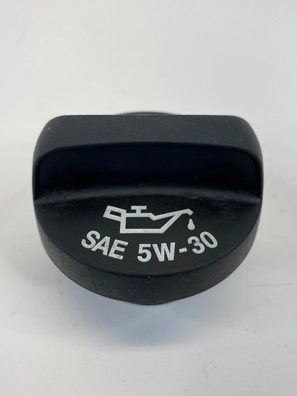 12-15 CHEVY CAPTIVA SPORT 12-17 REGAL 2.4L ENGINE OIL FLUID FILLER CAP SAE 5W-30