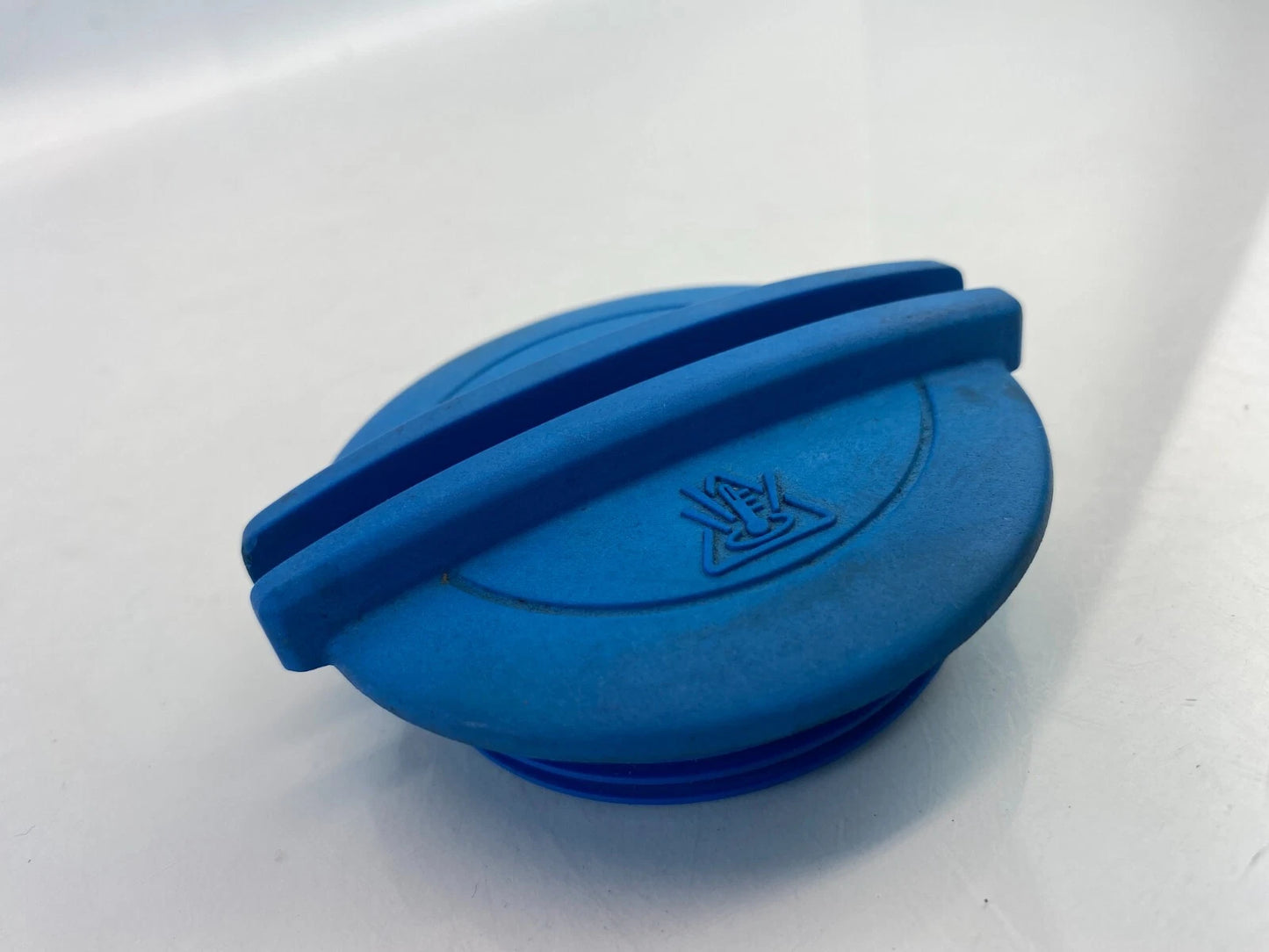 2005-2009 AUDI A4 QUATTRO S4 ENGINE COOLANT RADIATOR RESERVOIR BOTTLE CAP COVER