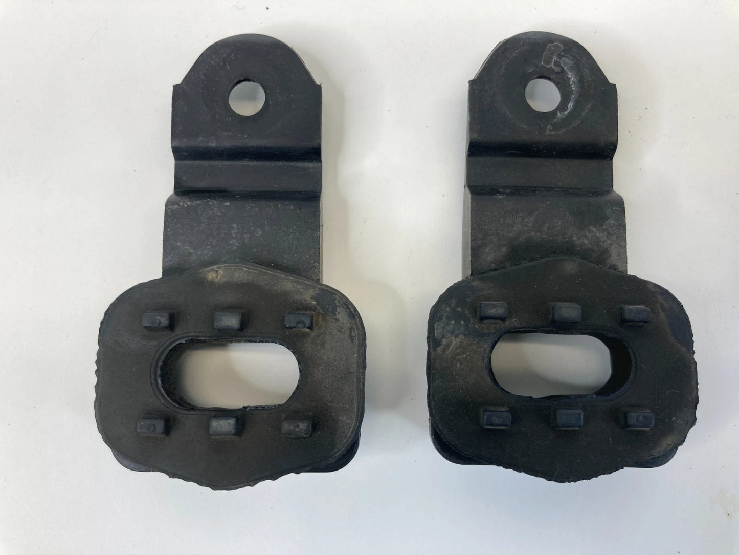 2013-2015 Ford Explorer Police Interceptor Utility Upper Radiator Bracket Set