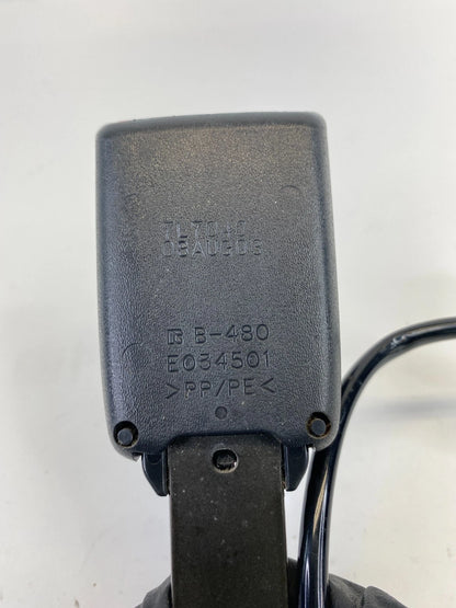 2004 2005 TOYOTA RAV4 FRONT RIGHT PASSENGER SEAT BELT BUCKLE 7L7040-08AUG03 OEM